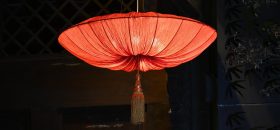 影视专区封面，热门剧集与电影海报展示
